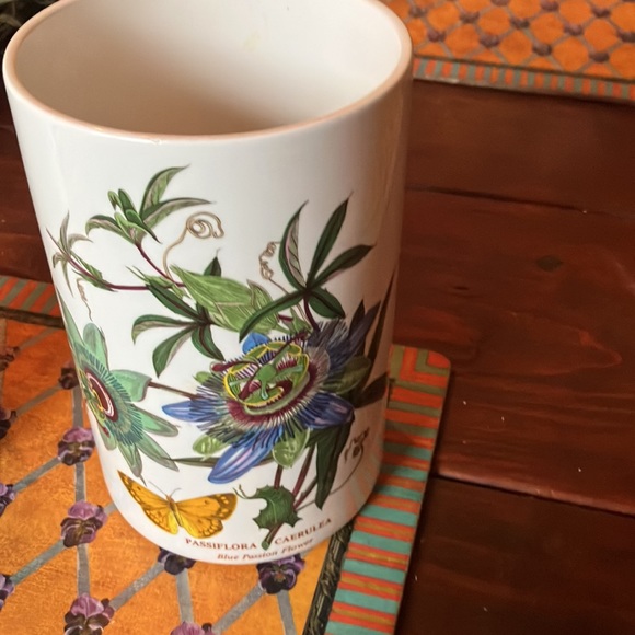 Portmeirion canisters I use them for flower vases/pots. 6-1/2 x4 smlrg 8 x 4-1/2 - Picture 5 of 8